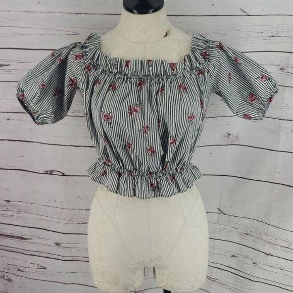Soprano Woman's Black White Cropped Off Shoulder Stripe Floral Blouse Size Small - Picture 6 of 8